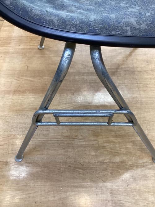 Herman Miller (ハーマンミラー) シェルチェア ブラック スタッキングベース