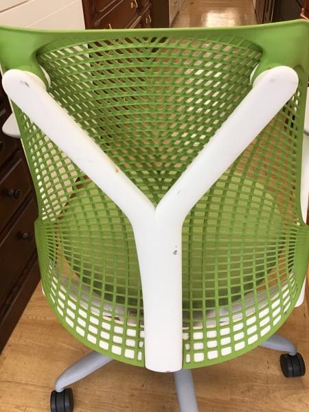 Herman Miller (ハーマンミラー) セイルチェア グリーン｜トレファクONLINE