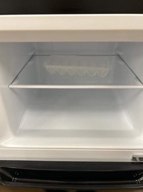 Hisense (ハイセンス) 2ドア冷蔵庫 直冷式 HR-B12J1B 2023年製 120L 91L 程度B(軽度の使用感) クリーニング済