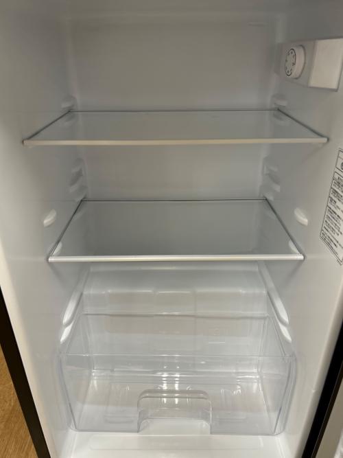 Hisense (ハイセンス) 2ドア冷蔵庫 直冷式 HR-B12J1B 2023年製 120L 91L 程度B(軽度の使用感) クリーニング済