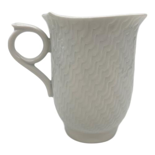 Meissen (マイセン) カップ&ソーサー 波の戯れホワイト