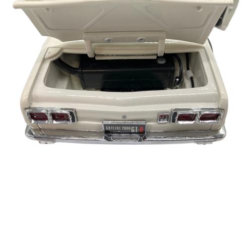 KYOSHO (キョウショウ) モデルカー SKYLINE 2000 GT-R 1/18