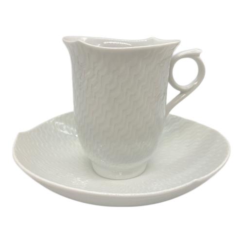 Meissen (マイセン) カップ&ソーサー 波の戯れホワイト