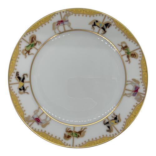 大倉陶園 (オオクラトウエン) プレート 20cm うまくゆく回転木馬