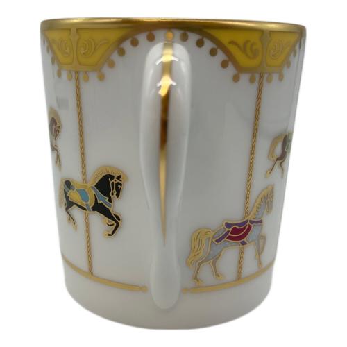 大倉陶園 (オオクラトウエン) マグカップ うまくゆく回転木馬