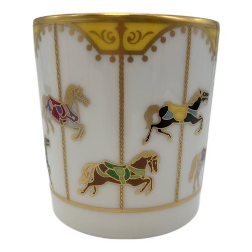 大倉陶園 (オオクラトウエン) マグカップ うまくゆく回転木馬