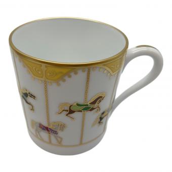 大倉陶園 (オオクラトウエン) マグカップ うまくゆく回転木馬