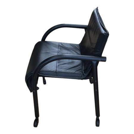 値下げ◎高級感◎innovator イノベーター ボガートカフェ チェア innovator (イノベーター) アームチェアー ブラック 267 キャスター付