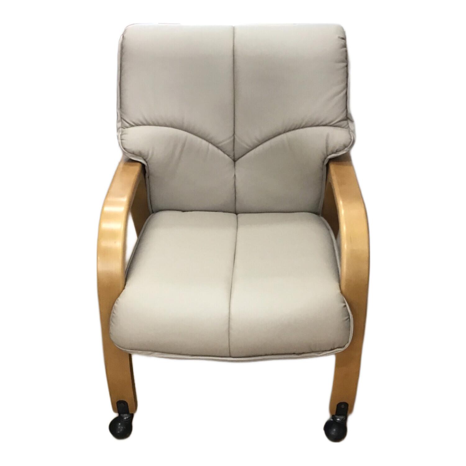 なな 富士ファニチア ダイニングチェア なな 富士ファニチア ダイニングチェア なな 富士ファニチア