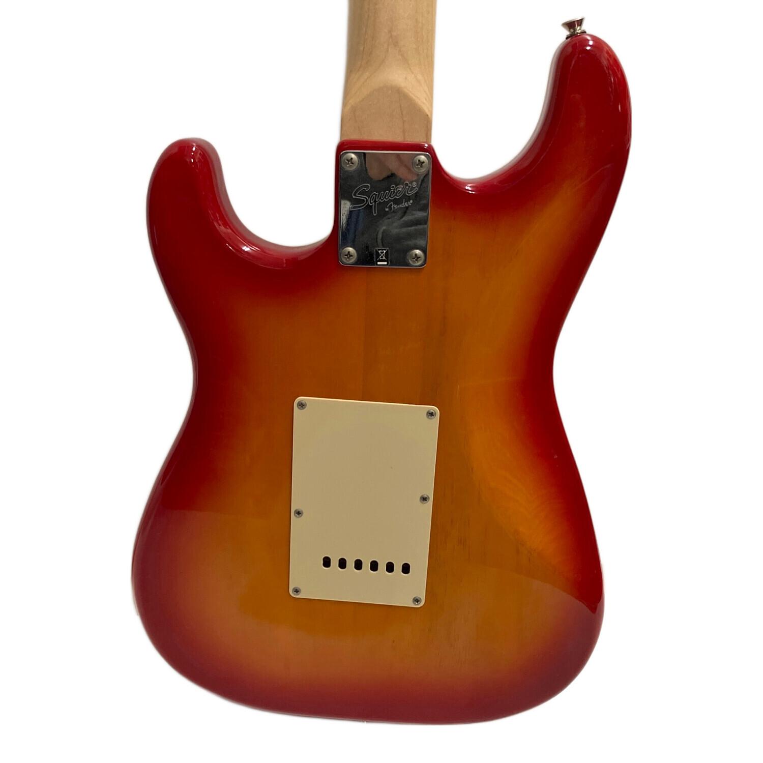 Squier by FENDER (スクワイア) Affinity Serirs ストラトキャスター