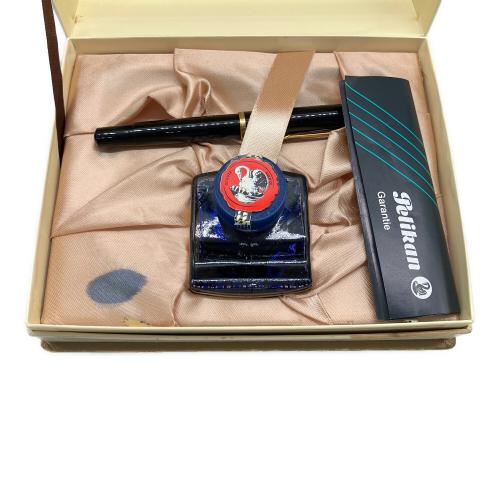 Pelikan (ペリカン) 万年筆 ブラック×ゴールド