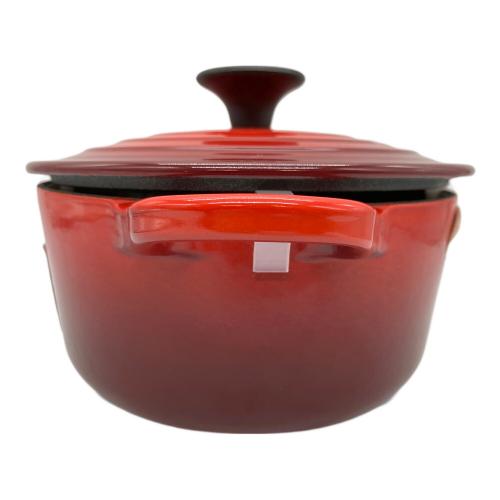 【新品・未使用】LE CREUSET 両手鍋 16cm チェリーレッド　日本仕様 Amazon｜ルクルーゼ ココットロンド ホーローIH対応 16cm チェリー