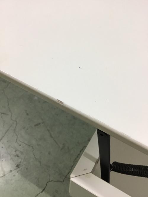 BoConcept (ボーコンセプト) リフティングテーブル 287 ホワイト Chiva