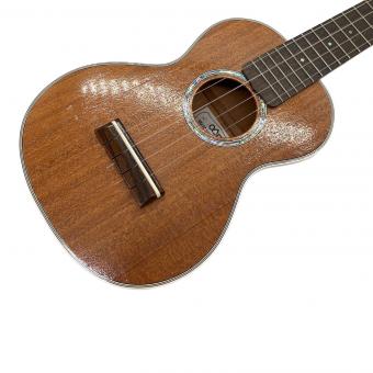 Urabe String. Works M-40H ウクレレ