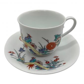 十四代柿右衛門 (ジュウヨンダイカキエモン) カップ&ソーサー 錦菊鳥文