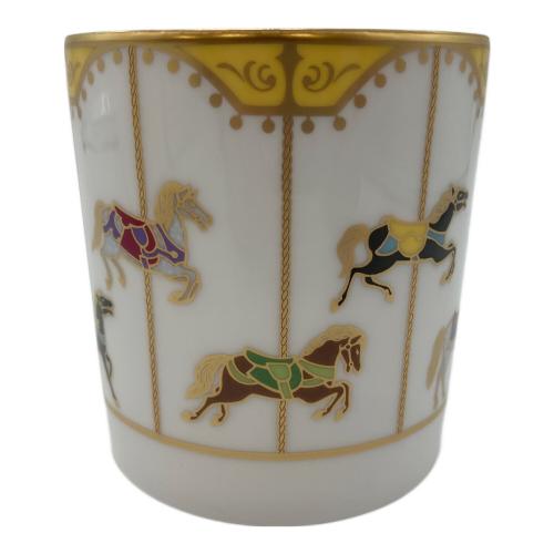 大倉陶園 (オオクラトウエン) マグカップ 1901/107C 回転木馬