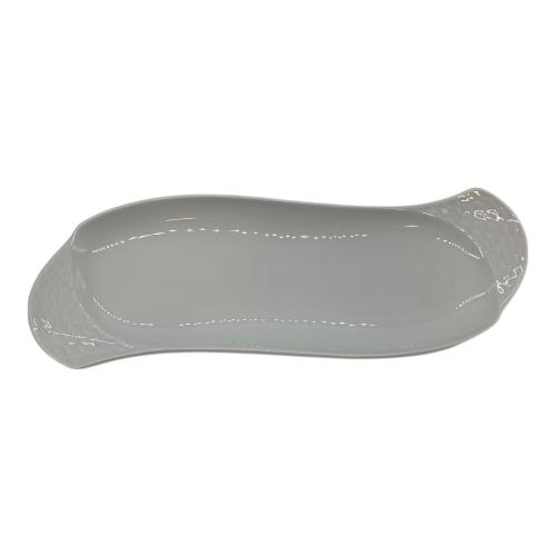 Meissen (マイセン) プレート Y7024-02/53256 波の戯れホワイト