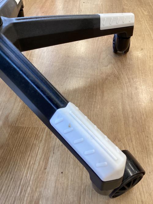 ゲーミングチェア カモ ブラック ARMY