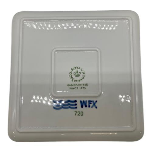 ROYAL COPENHAGEN (ロイヤル・コペンハーゲン) スクエアディッシュ 20cm ブルーフルーテッド・メガ