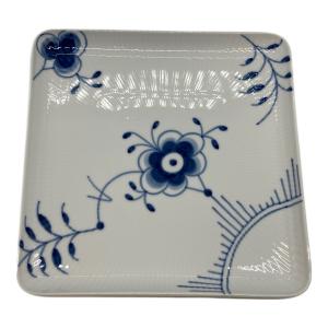 ROYAL COPENHAGEN (ロイヤル・コペンハーゲン) スクエアディッシュ 20cm ブルーフルーテッド・メガ