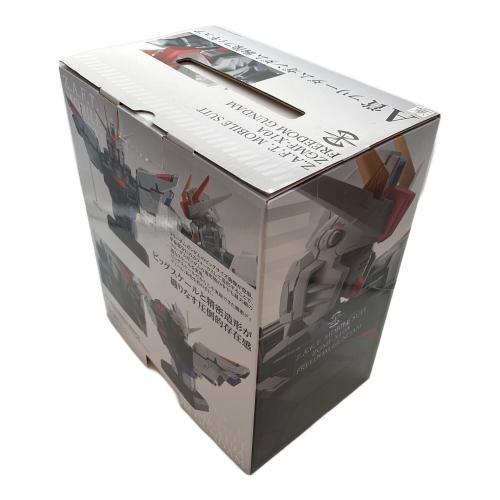 ガンダム フリーダムガンダム 胸像フィギュア