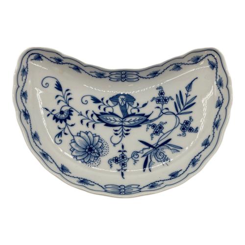 Meissen (マイセン) 三日月型プレート ブルーオニオン