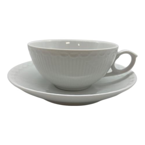 ROYAL COPENHAGEN (ロイヤル・コペンハーゲン) カップ&ソーサー ▲ ホワイトフルーテッド・プレイン