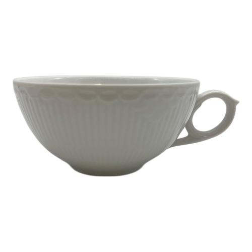 ROYAL COPENHAGEN (ロイヤル・コペンハーゲン) カップ&ソーサー ▲ ホワイトフルーテッド・プレイン
