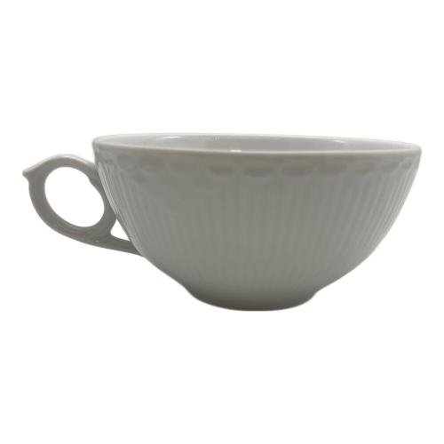 ROYAL COPENHAGEN (ロイヤル・コペンハーゲン) カップ&ソーサー ▲ ホワイトフルーテッド・プレイン