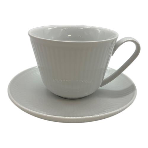 ROYAL COPENHAGEN (ロイヤル・コペンハーゲン) カップ&ソーサー ▲ ホワイトフルーテッド・ハーフレース
