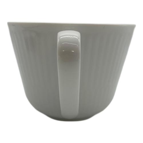 ROYAL COPENHAGEN (ロイヤル・コペンハーゲン) カップ&ソーサー ▲ ホワイトフルーテッド・ハーフレース