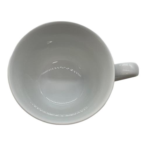 ROYAL COPENHAGEN (ロイヤル・コペンハーゲン) カップ&ソーサー ▲ ホワイトフルーテッド・ハーフレース