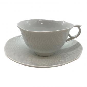 Meissen (マイセン) カップ&ソーサー 波の戯れホワイト
