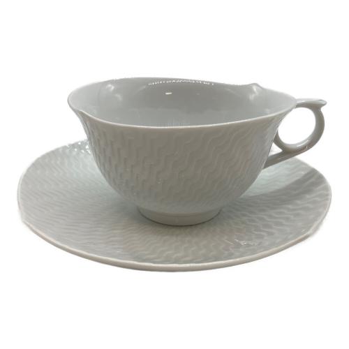 Meissen (マイセン) カップ&ソーサー 波の戯れホワイト