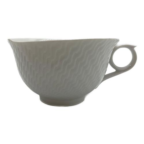 Meissen (マイセン) カップ&ソーサー 波の戯れホワイト