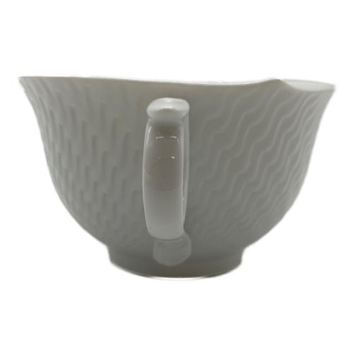 Meissen (マイセン) カップ&ソーサー 波の戯れホワイト