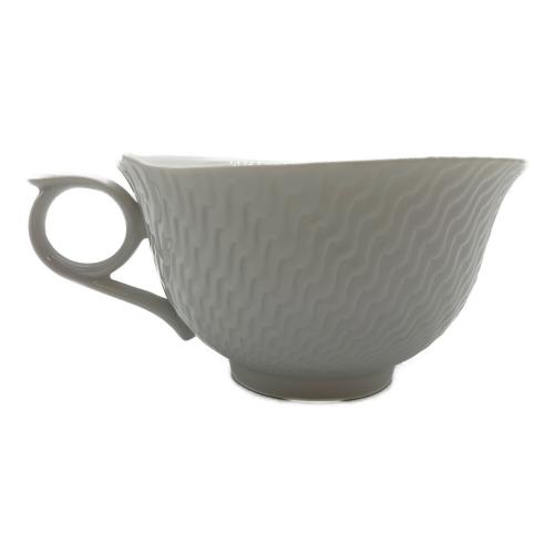 Meissen (マイセン) カップ&ソーサー 波の戯れホワイト