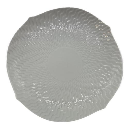 Meissen (マイセン) カップ&ソーサー 波の戯れホワイト