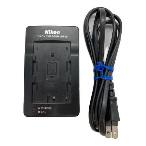 Nikon (ニコン) デジタル一眼レフカメラ D70