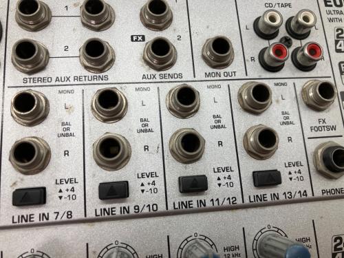 BEHRINGER PAミキサー EURORACK UB1832FX-PRO 通電確認のみ