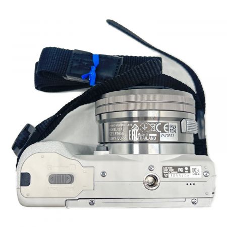 SONY (ソニー) ミラーレス一眼レフカメラ a5100 2470万画素(総画素) 2430万画素(有効画素) APS-C 23.5mm×15.6mm CMOS 専用電池 Hi時：最高約6コマ/秒 1/4000～30秒 3053406