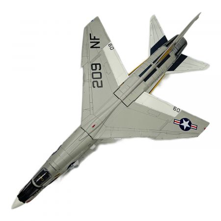 CENTURY WINGS (センチュリーウィングス) 模型 1/72 F-8E アメリカ海軍 第53戦闘飛行隊「アイアン・エンジェルス 」｜トレファクONLINE