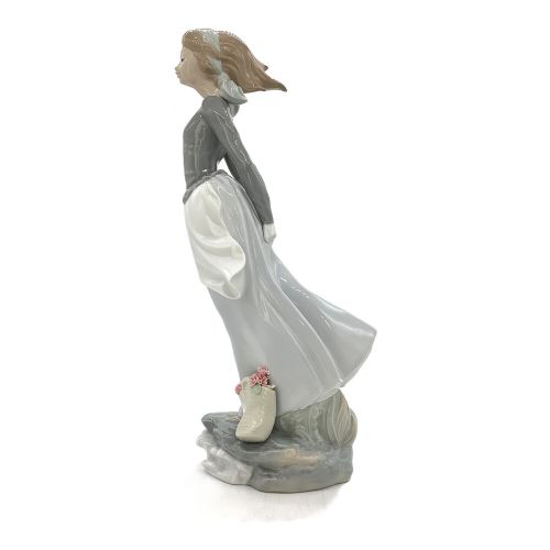 LLADRO (リヤドロ) 置物 海のそよ風