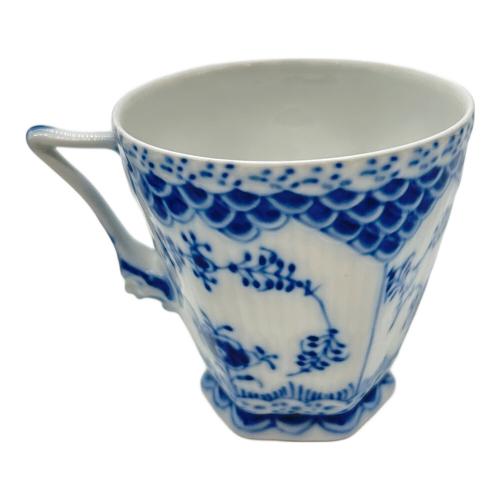 ROYAL COPENHAGEN (ロイヤル・コペンハーゲン) カップ&ソーサー ソーサー欠け有 顔付き ブルーフルーテッド・フルレース