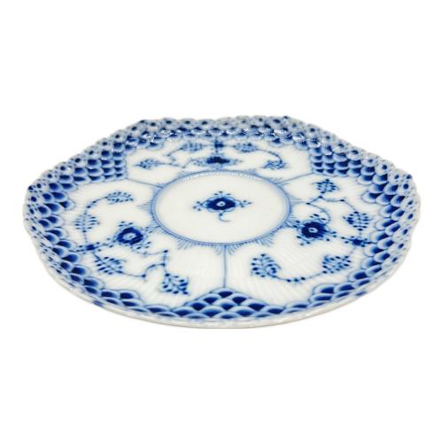 ROYAL COPENHAGEN (ロイヤル・コペンハーゲン) カップ&ソーサー ソーサー欠け有 顔付き ブルーフルーテッド・フルレース