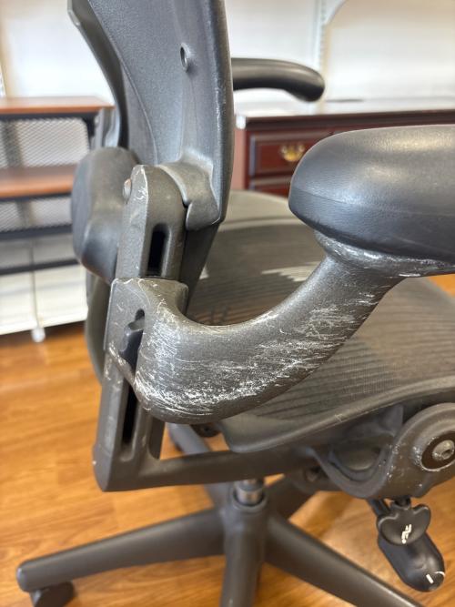 Herman Miller (ハーマンミラー) アーロンチェア ブラック