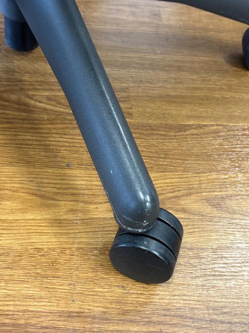 Herman Miller (ハーマンミラー) アーロンチェア ブラック