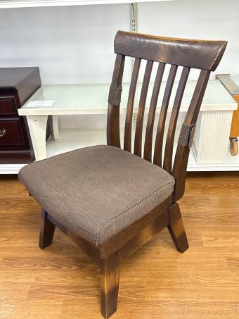 大塚家具製造販売株式会社 (オオツカカグセイゾウハンバイカブシキガイシャ) 回転ダイニングチェアー ブラウン C-860K 桔梗