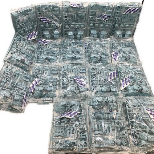 アオシマ 伝説巨人イデオン 重機動メカ ガルボ・ジック 1/550スケール　プラモデル20箱まとめ 箱ダメージ有 状態様々