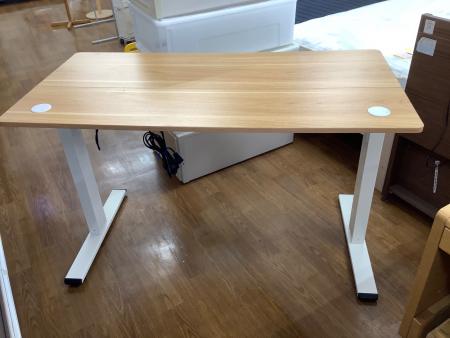 未使用品！ フレキシスポット 電動昇降デスク E7W-JA C1407-WOOD 未使用品！ フレキシスポット 電動昇降デスク E7W-JA C1407-WOOD